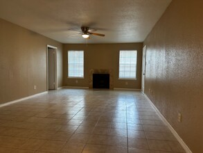 9700 Leawood Blvd in Houston, TX - Building Photo - Building Photo