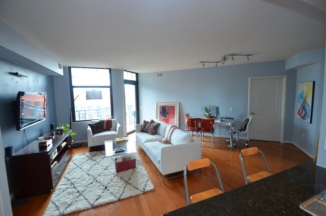 property at 1021 N Garfield St