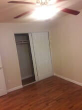 17426 8th Ave E in Spanaway, WA - Foto de edificio - Building Photo