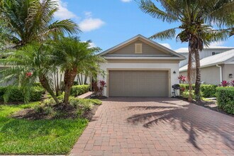 14162 Nautica Ct in Naples, FL - Foto de edificio - Building Photo