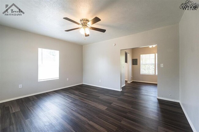 2172 Ave L in Wichita Falls, TX - Building Photo - Building Photo