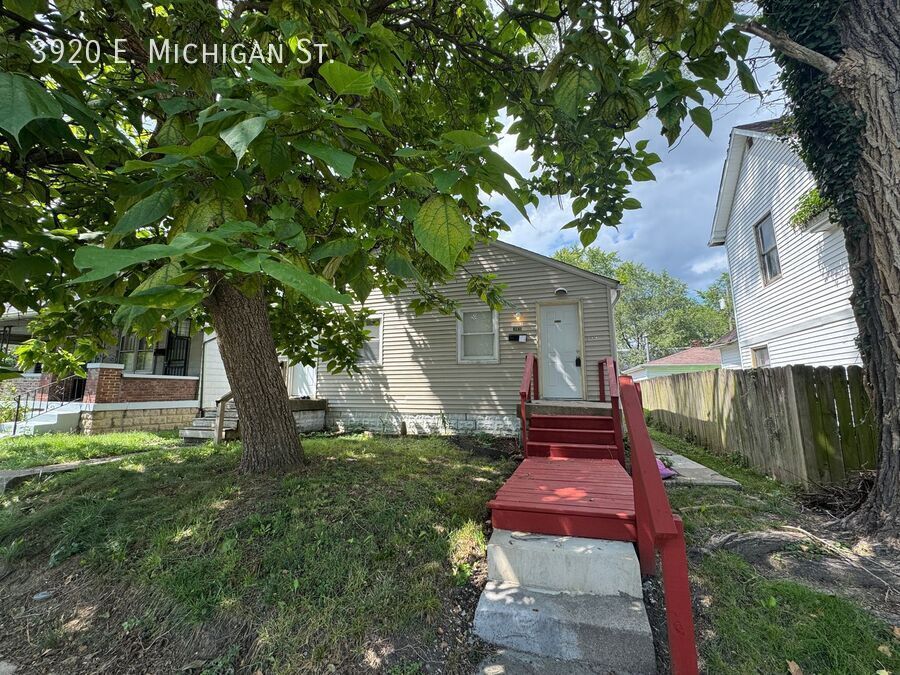 3920 E Michigan St in Indianapolis, IN - Building Photo