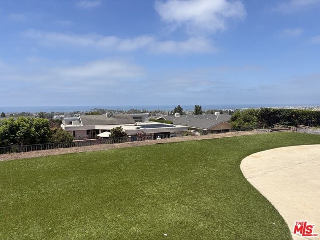 property at 2915 Setting Sun Dr