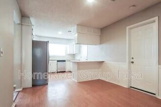406 W 35th Pl in Sand Springs, OK - Building Photo - Building Photo