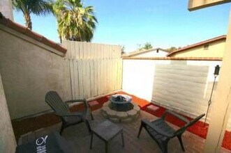 329 Wind Flower Way in Oceanside, CA - Building Photo - Building Photo