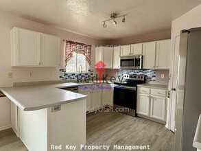 644 E 290 N in Tooele, UT - Building Photo - Building Photo