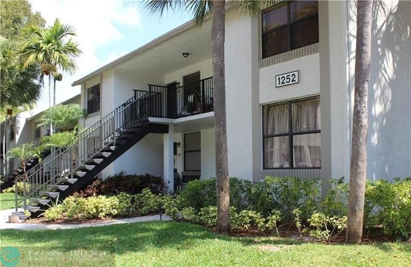 1252 S Military Trail in Deerfield Beach, FL - Building Photo