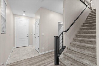 4128 Royal Melody Ct in Las Vegas, NV - Building Photo - Building Photo