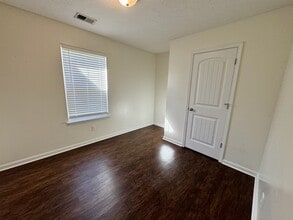 119 McGowan Ave in Bardstown, KY - Building Photo - Building Photo