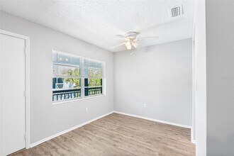 2865 51st St S-Unit -9 in Gulfport, FL - Building Photo - Building Photo