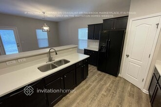 136 Autumn Bluff Cir in Mount Holly, NC - Building Photo - Building Photo