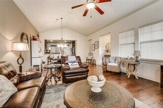 14501 Falcon Head Blvd in Bee Cave, TX - Building Photo - Building Photo