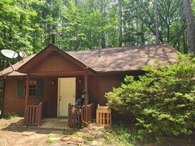 1010 famborough cemetary Rd in Watkinsville, GA - Building Photo