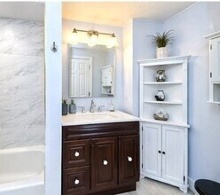 212 W Seventh St, Unit 2 in Boston, MA - Building Photo - Building Photo