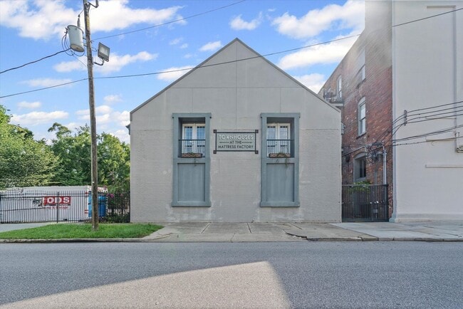 property at 412 Dauphin St