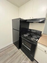 686 E Cottonwood Rd, Unit 11 in Palm Springs, CA - Building Photo - Building Photo