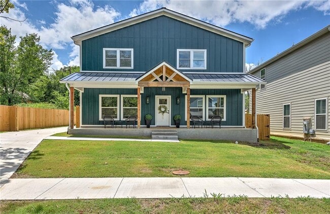 property at 1433 S Duncan Ave