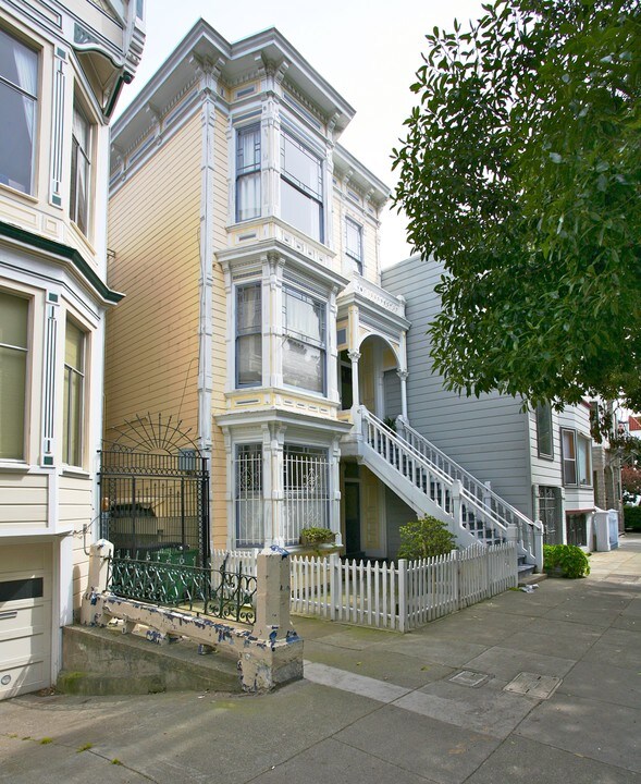 47 Noe St in San Francisco, CA - Building Photo