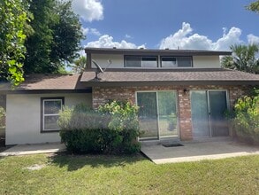 301 Balboa in Rancho Viejo, TX - Foto de edificio - Building Photo