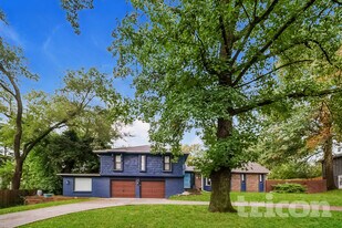 8940 Nall Ave in Overland Park, KS - Building Photo