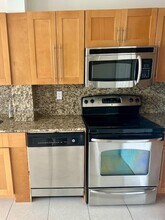 945 Michigan Ave in Miami Beach, FL - Building Photo - Building Photo