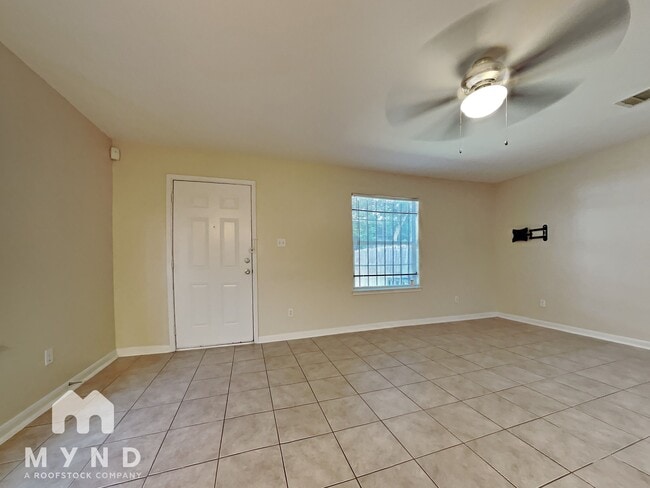 6128 Sidney St in Houston, TX - Building Photo - Building Photo
