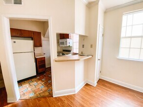 4600 Laurel St in New Orleans, LA - Foto de edificio - Building Photo