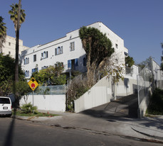 136-138 N New Hampshire Ave in Los Angeles, CA - Building Photo