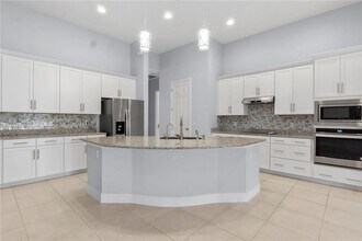 2320 Symphony Cir in St. Cloud, FL - Building Photo - Building Photo