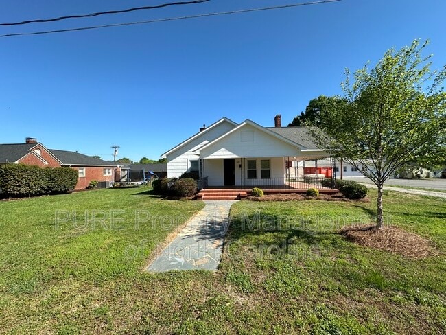 1103 Jackson St in Kannapolis, NC - Building Photo - Building Photo