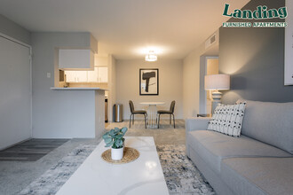 2701 W Bellfort Ave-Unit -1111.297740 in Houston, TX - Building Photo - Building Photo