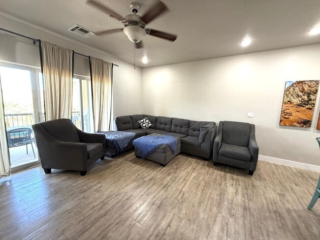 1111 Gap Canyon Pkwy in Saint George, UT - Building Photo - Building Photo