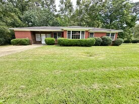 2704 44th Ave in Meridian, MS - Building Photo