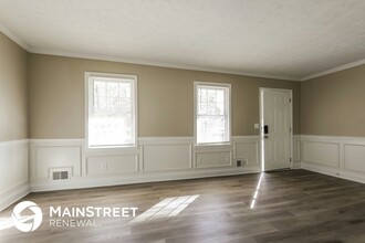 209 Lucan Ct in Riverdale, GA - Foto de edificio - Building Photo