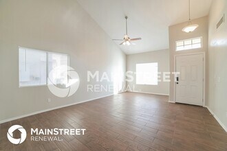 11216 W Pierson St in Phoenix, AZ - Building Photo - Building Photo