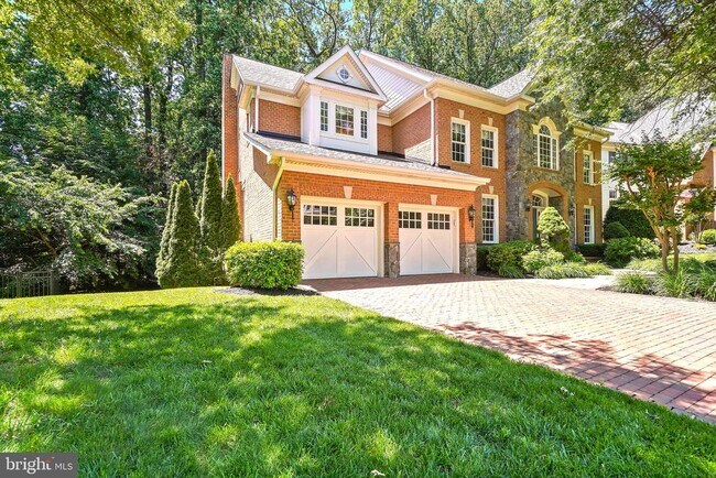 3530 Schuerman House Dr in Fairfax, VA - Building Photo - Building Photo
