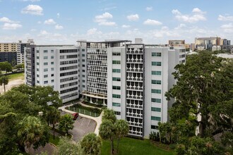 Lake Lucerne Towers in Orlando, FL - Foto de edificio - Building Photo