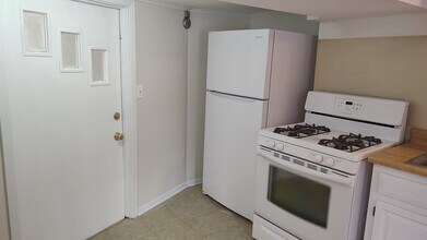 1960 Illinois St in Des Plaines, IL - Building Photo - Building Photo