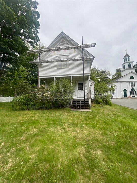 415 Pearl St in Brockton, MA - Building Photo