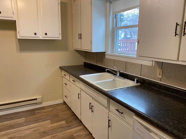 property at 1130 Prospect Ave