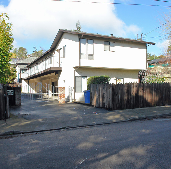 105 Park St in San Rafael, CA - Building Photo