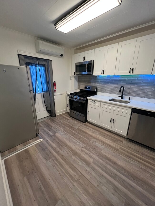 437 Locust St, Unit 1 in Mount Vernon, NY - Building Photo - Building Photo