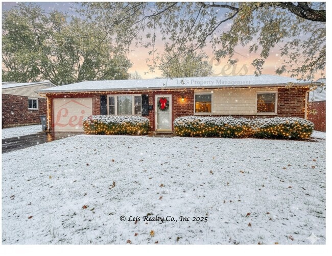 property at 1449 Skylark Dr