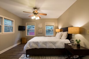 692 N Superior Ave in Decatur, GA - Building Photo