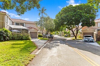 11085 Neptune Dr in Hollywood, FL - Building Photo - Building Photo