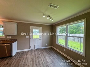 167 Magnolia St in Midland City, AL - Building Photo - Building Photo