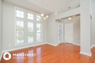 1706 Shetland Ln in Spring Hill, TN - Foto de edificio - Building Photo