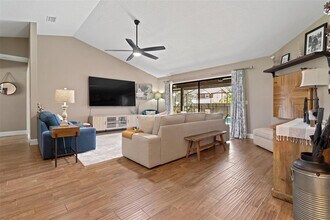 10911 Victoria Arbor Way in Tampa, FL - Building Photo - Building Photo