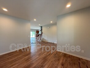 13213 Isle of Man Way in Fishers, IN - Building Photo - Building Photo