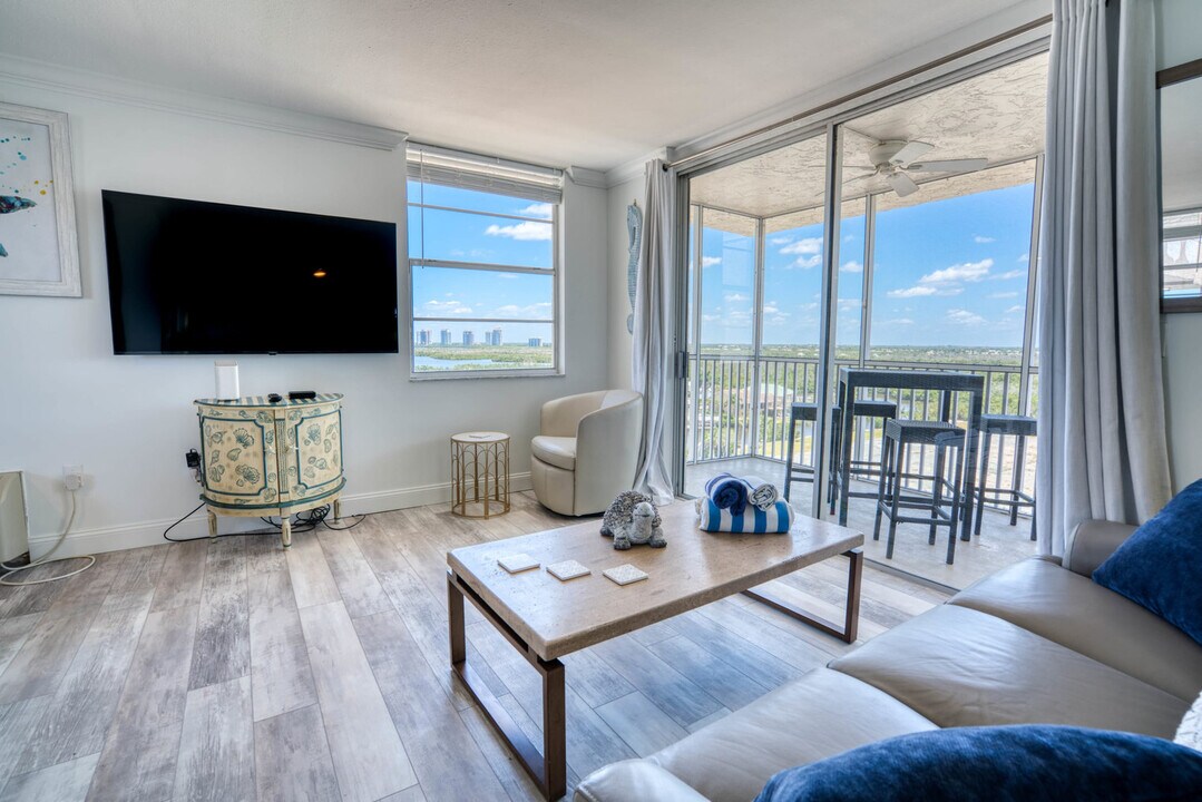 5800 Bonita Beach Rd SW in Bonita Springs, FL - Building Photo